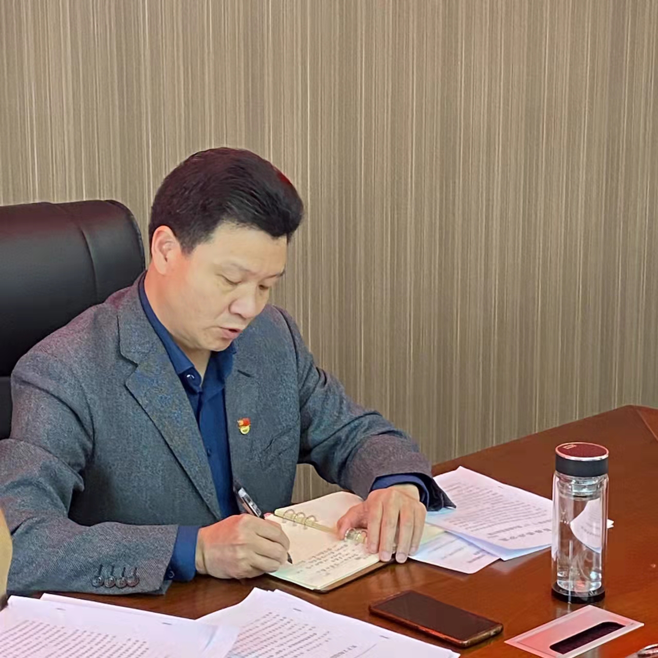 165032a66c001b245633f1df6ad2e8a.jpg 165032a66c001b245633f1df6ad2e8a.jpg